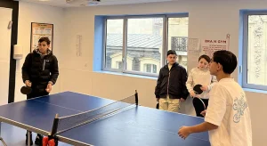Tournoi de ping pong à l'école A